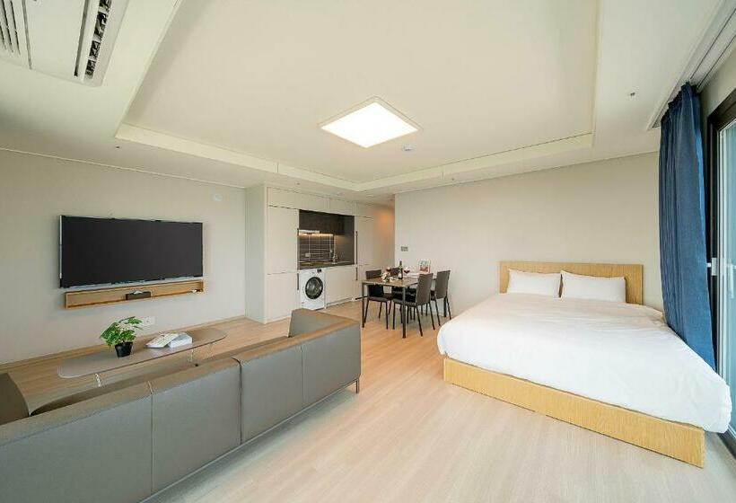 חדר משפחתי נוף לים, Sokcho I Park Suite Hotel & Residence