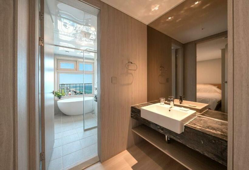 חדר משפחתי נוף לים, Sokcho I Park Suite Hotel & Residence