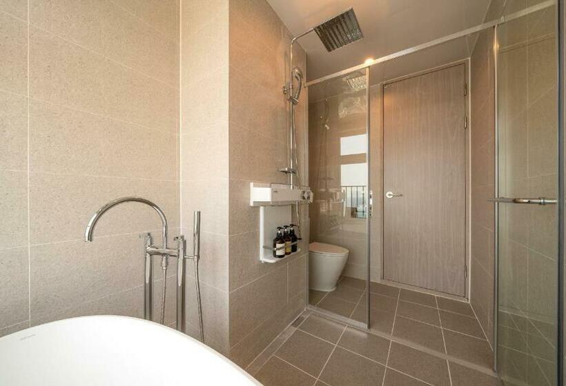 Семейный Номер Вид на Море, Sokcho I Park Suite Hotel & Residence