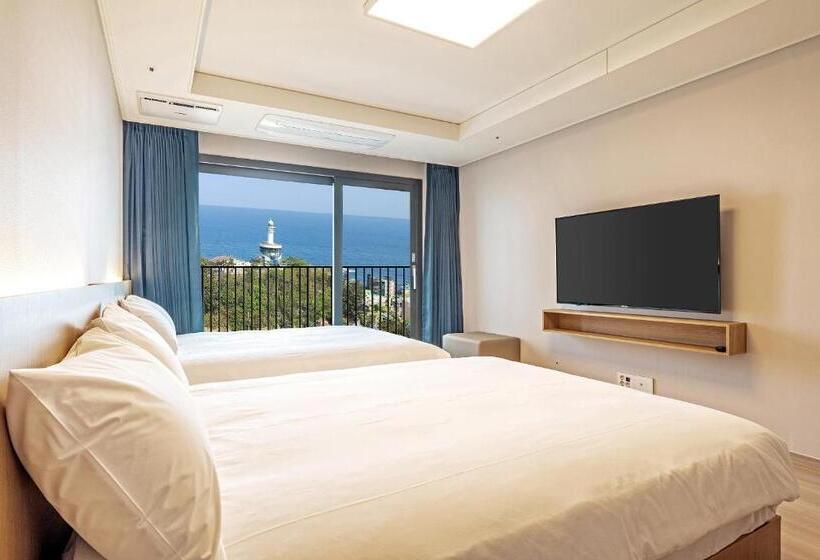 Номер Deluxe Вид на Море, Sokcho I Park Suite Hotel & Residence