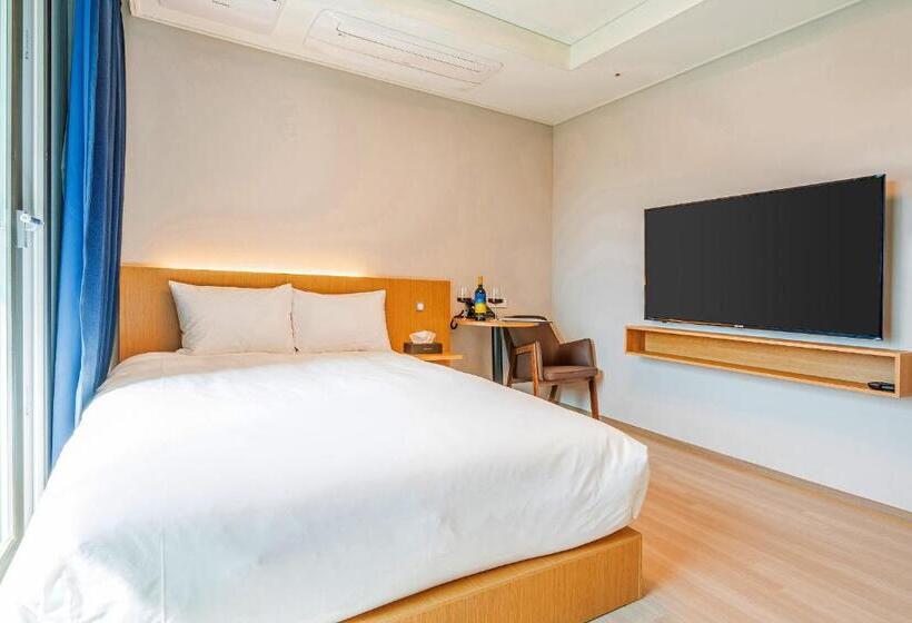 חדר דלוקס צדדי נוף לים, Sokcho I Park Suite Hotel & Residence