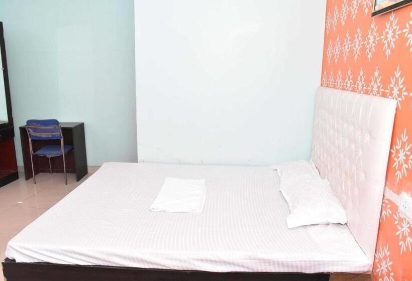 חדר קלאסי לשלושה, Oyo 81183 Surbhi Guest House