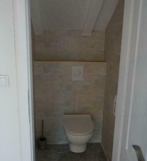 اتاق استاندارد, Restoran Humsko