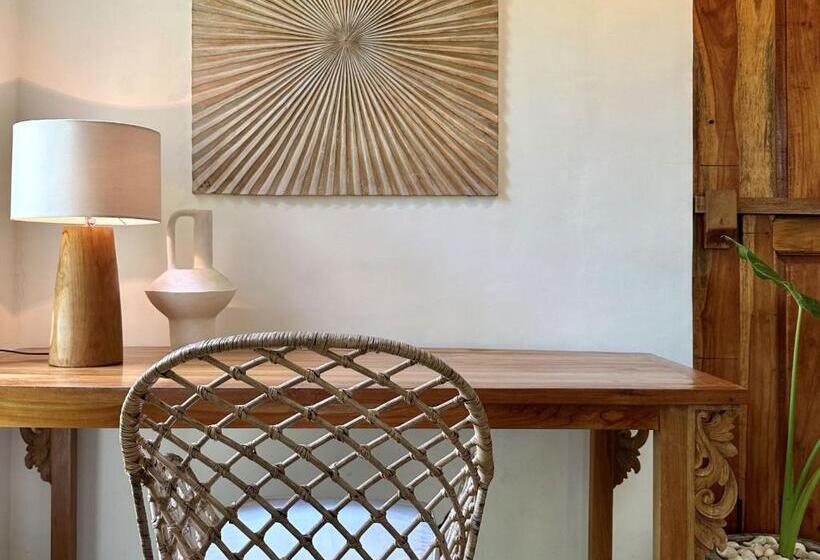 Дом 2 Спальни, The White Villas Ubud