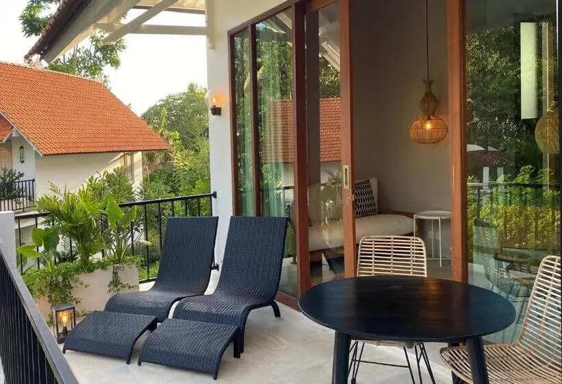 Suite with Terrace, The White Villas Ubud