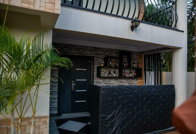 패밀리 스위트, Brynx Haven   Adenta, Accra