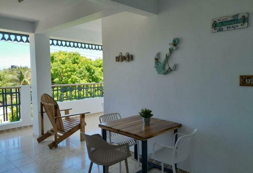 اتاق لوکس, Hostal Marina Samana