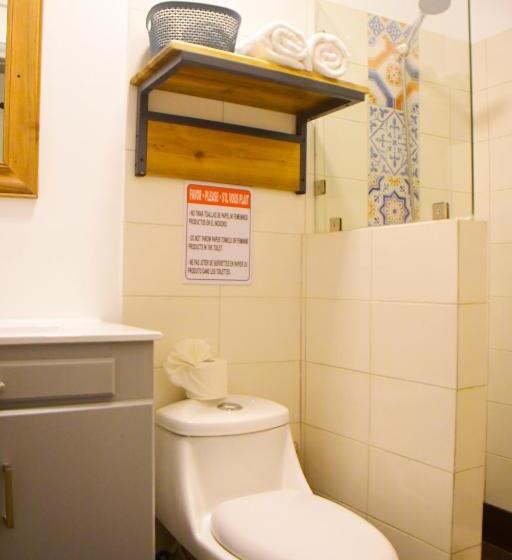 اتاق لوکس, Hostal Marina Samana