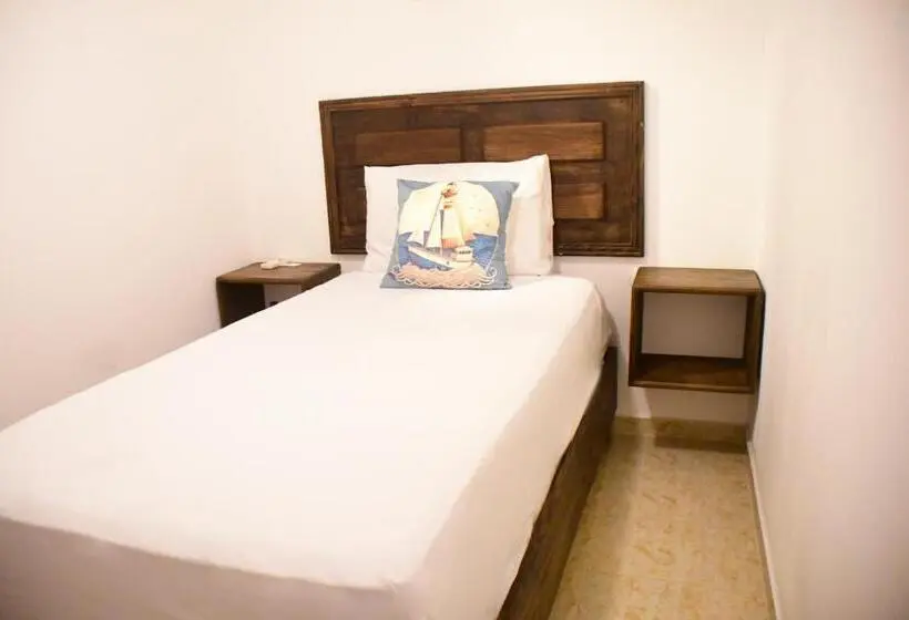 اتاق عادی یک تخته, Hostal Marina Samana