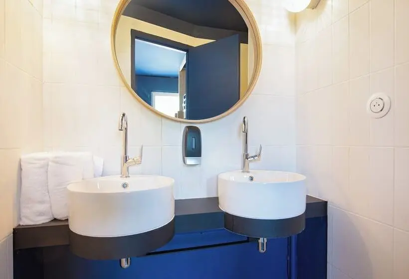 اتاق خانوادگی, Ibis Styles Salon De Provence