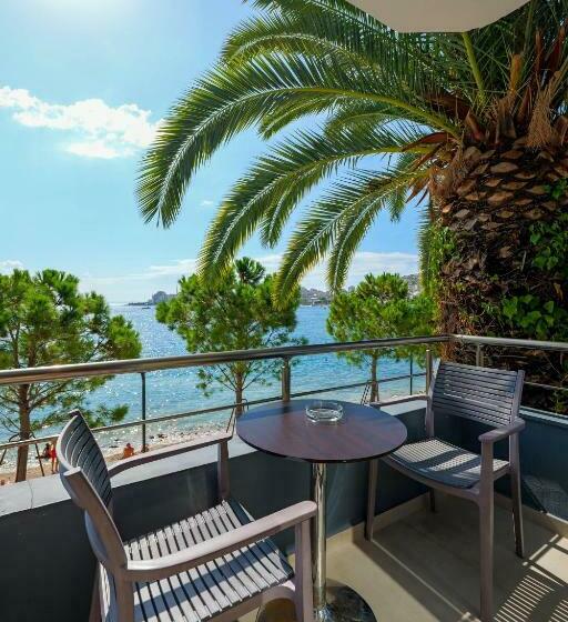 Triple Room Sea View, Summer