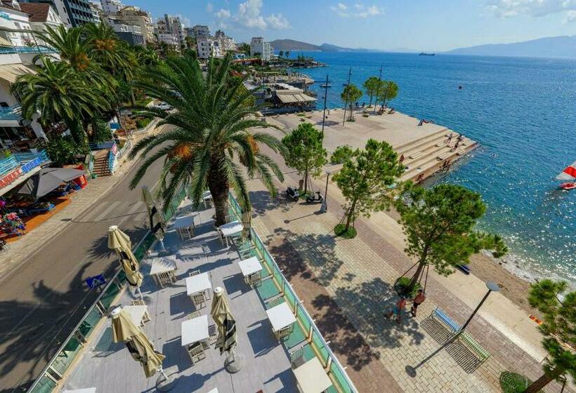 サイドオーシャンビュースタンダードルーム, Summer