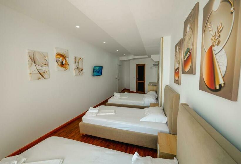 景色の見えるスタンダード４人部屋, Summer