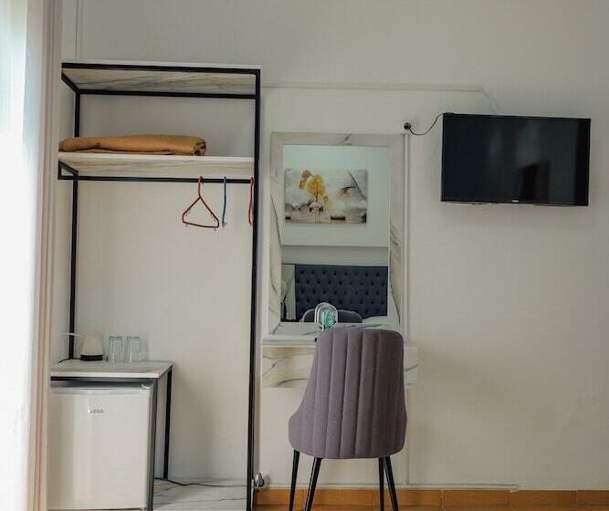 Triple Room Sea View, Summer