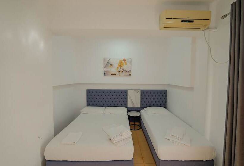 Triple Room Sea View, Summer