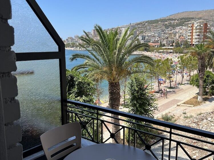 サイドオーシャンビュースタンダードルーム, Summer