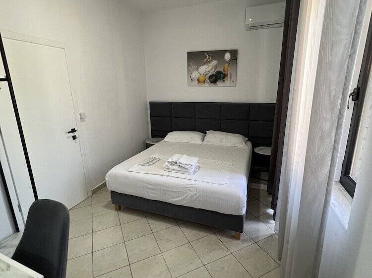 サイドオーシャンビュースタンダードルーム, Summer