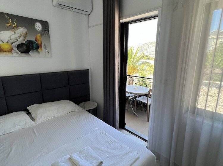 サイドオーシャンビュースタンダードルーム, Summer