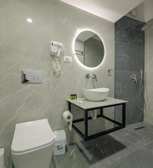 Triple Room Sea View, Summer