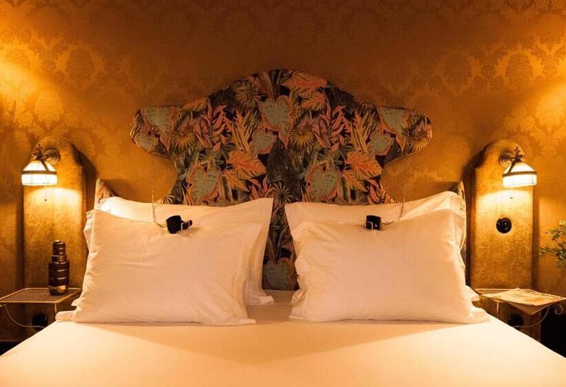 اتاق استاندارد, Pensão Amor Madam S Lodge