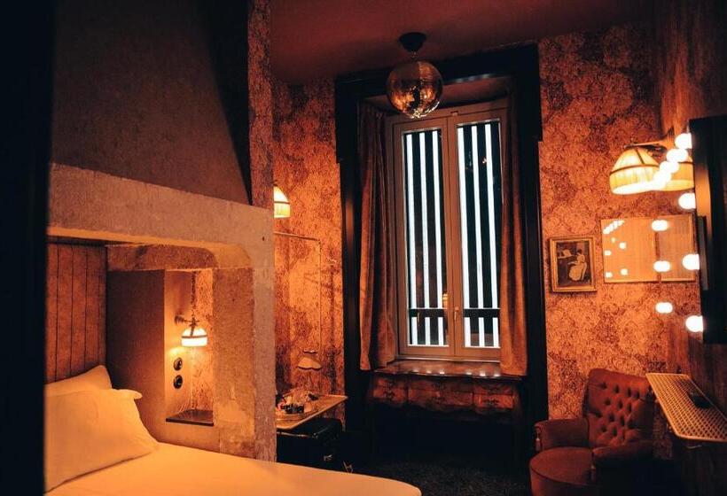 اتاق استاندارد, Pensão Amor Madam S Lodge