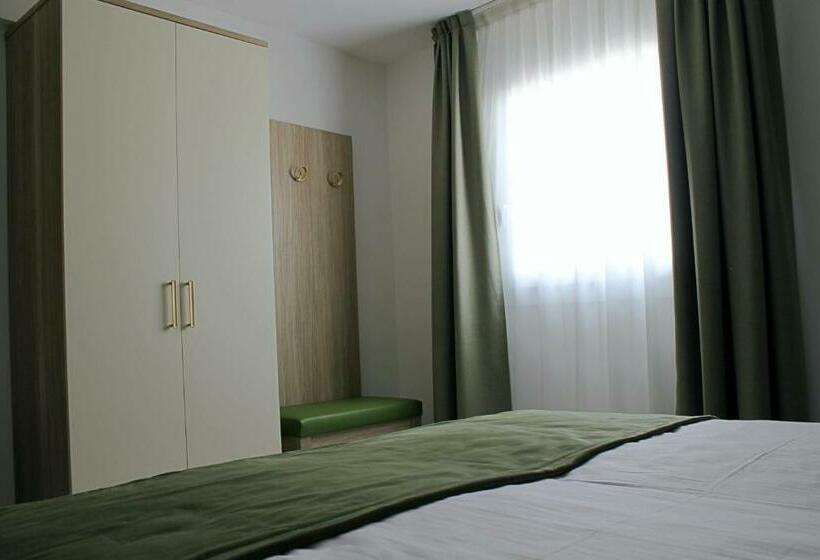 エコノミールーム, Grotta Saracena Resort