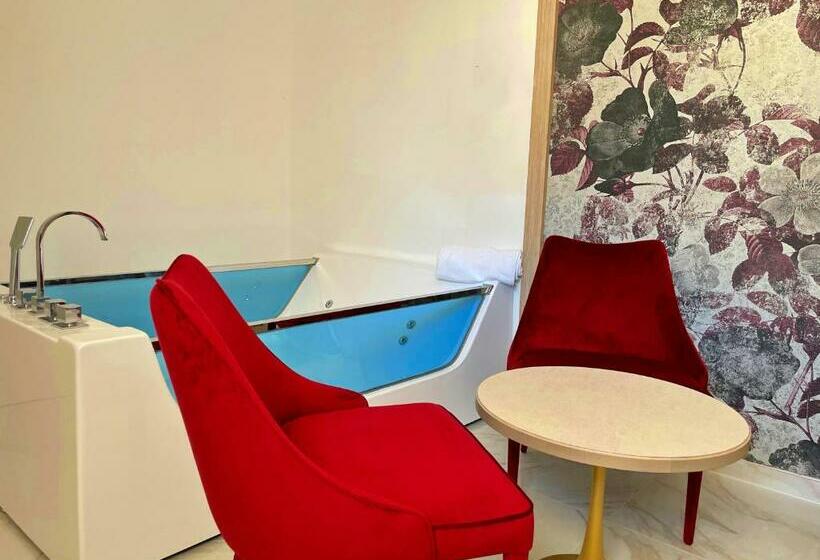 اتاق استاندارد با وان آب گرم, Grotta Saracena Resort