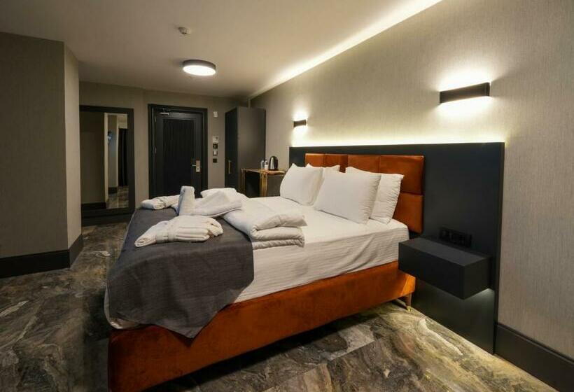 スーペリアールーム, Kurucesme Business