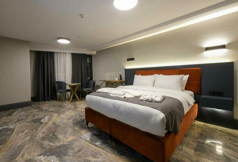 スーペリアールーム, Kurucesme Business