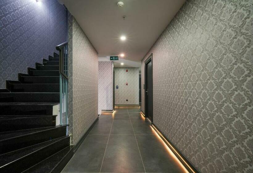 スーペリアールーム, Kurucesme Business