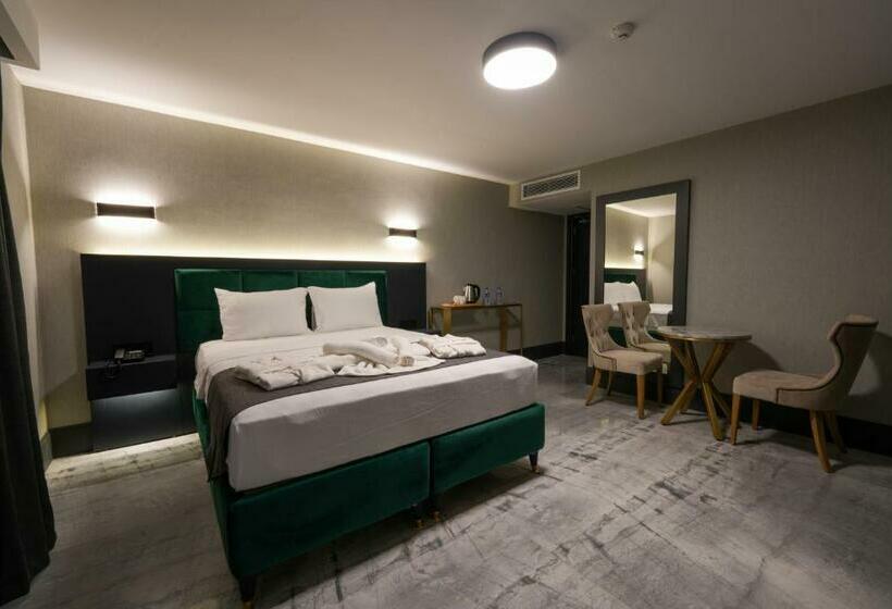 デラックスルーム, Kurucesme Business