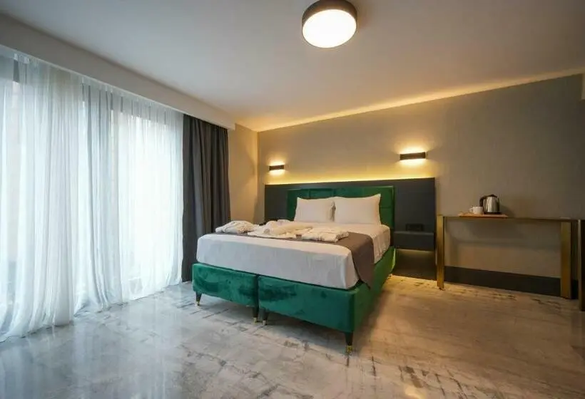 デラックスルーム, Kurucesme Business