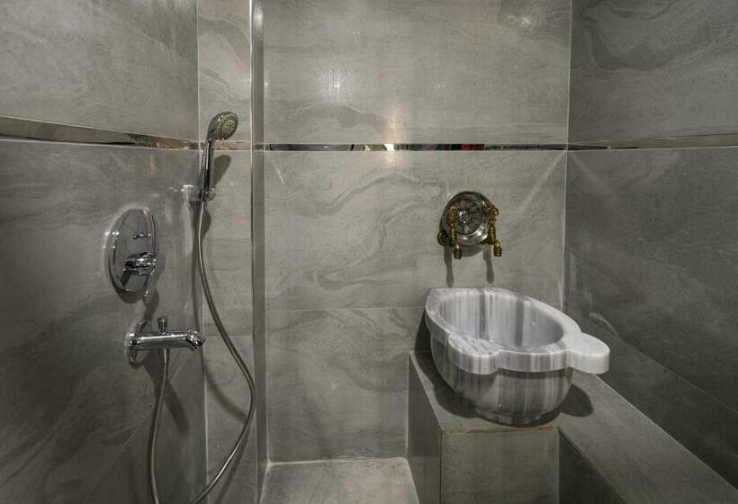 デラックスルーム, Kurucesme Business