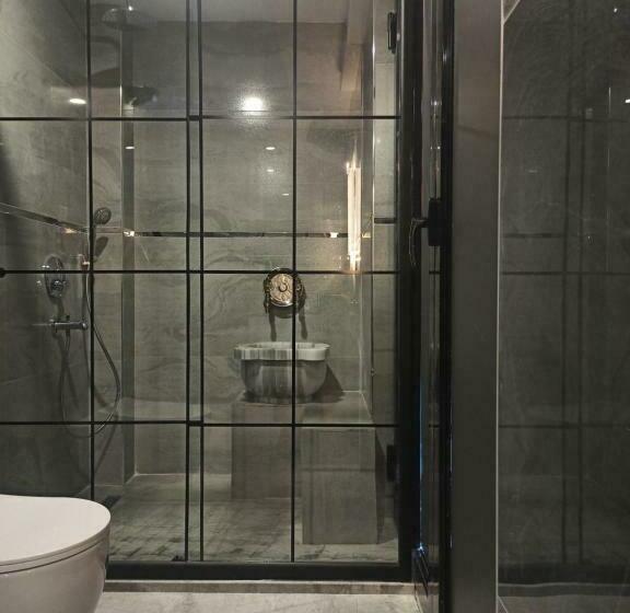 デラックスルーム, Kurucesme Business