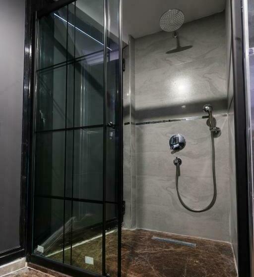 スタンダードルーム, Kurucesme Business