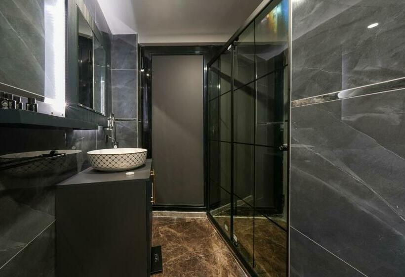 スタンダードルーム, Kurucesme Business