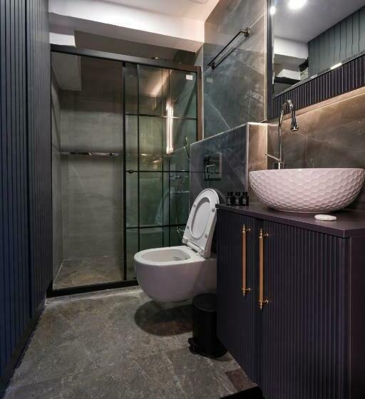 スタンダードルーム, Kurucesme Business