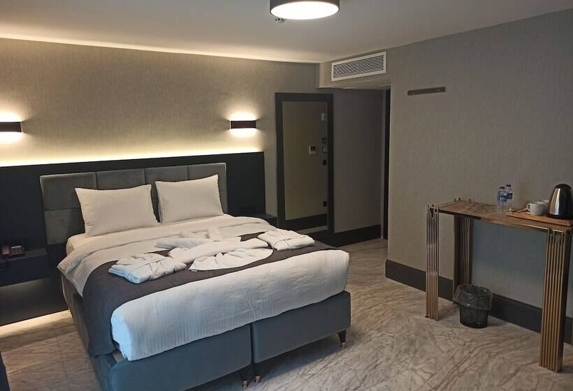 デラックスルーム, Kurucesme Business