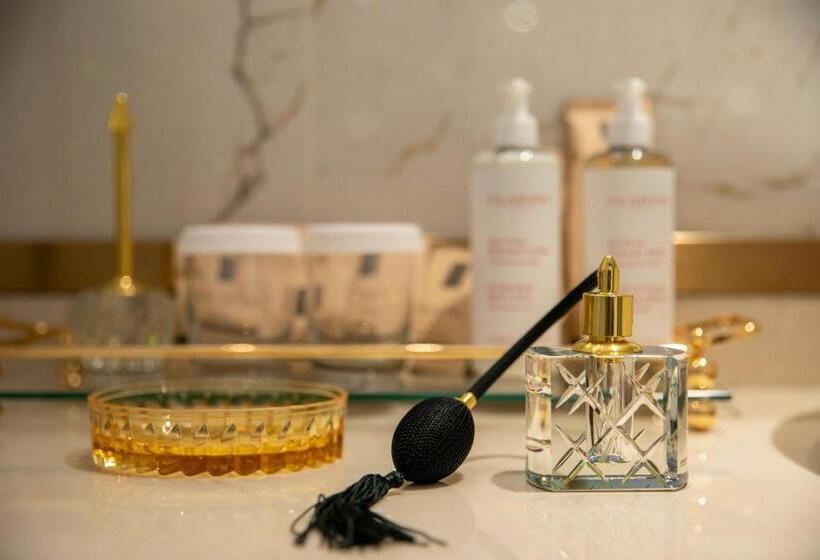 Superior Room King Size Bed