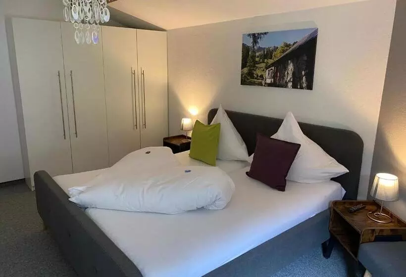 Sviitti, Bergsteiger Hotel Grüner Hut