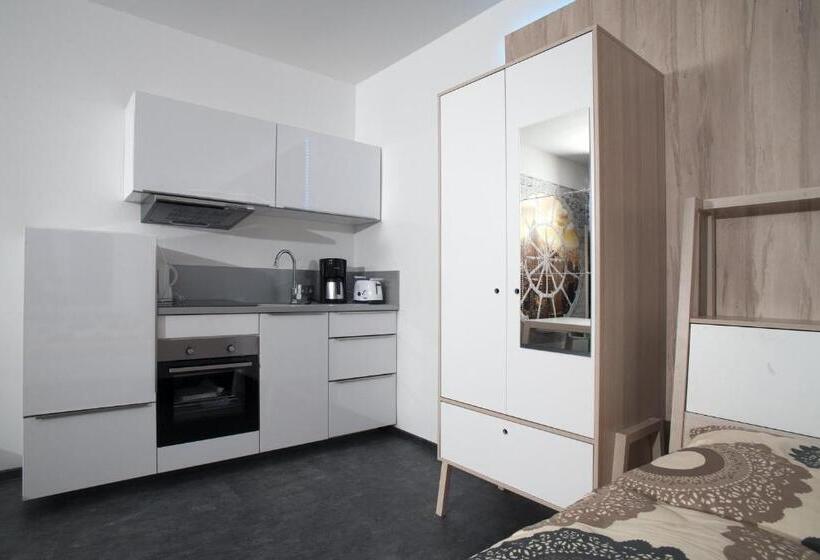 Люкс Повышенной Комфортности, Designpension Idyll Nr2 Hotel Garni