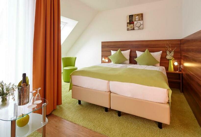 اتاق راحتی, Ante Porta Das Stadt