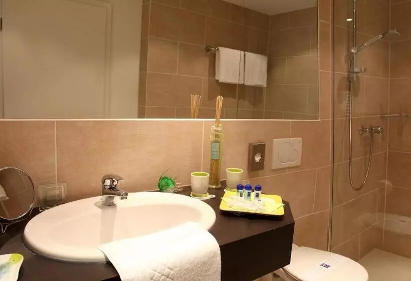 Comfort Yhden Hengen Huone, Ante Porta Das Stadt