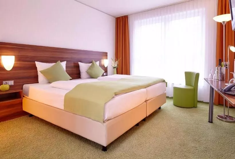 Comfort Yhden Hengen Huone, Ante Porta Das Stadt