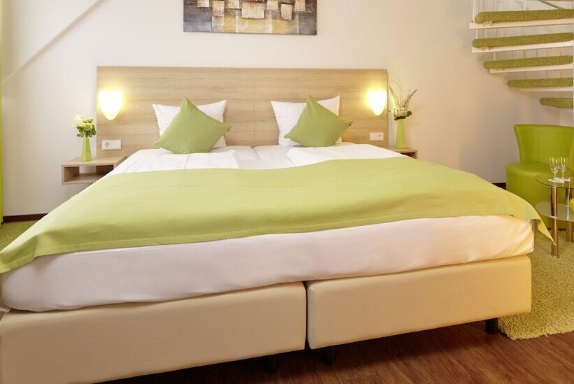 اتاق خانوادگی, Ante Porta Das Stadt