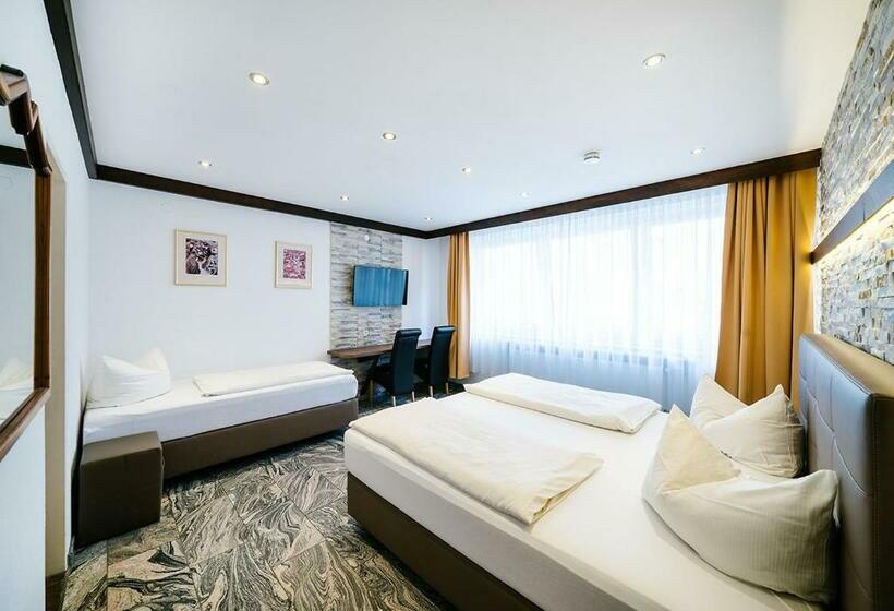 חדר סטנדרט לשלושה, Central City