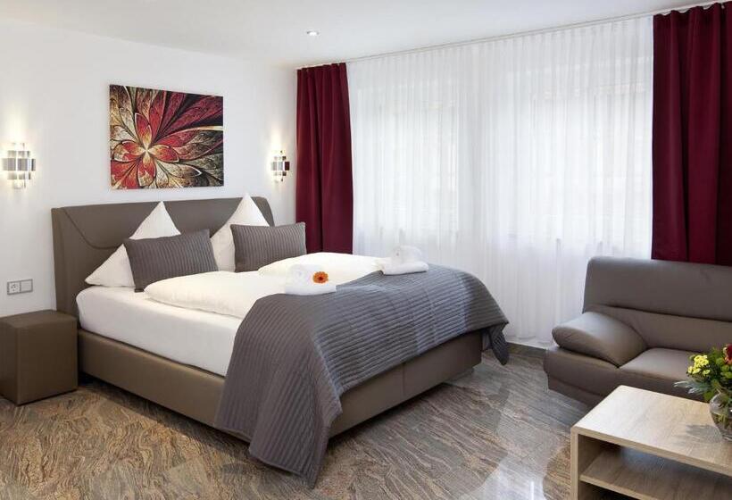 חדר סופריור, Central City