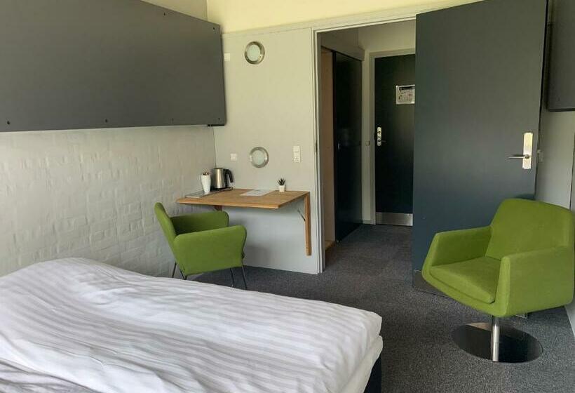 标准间, Dana Cup Sportscenter