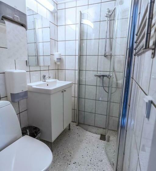 经典四人房间, Dana Cup Sportscenter