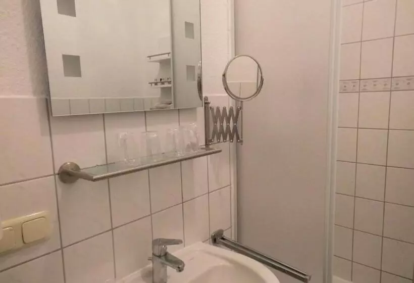 Standard Kolmen Hengen Huone, Dithmarscher Haus